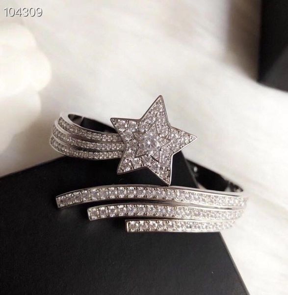 Luxus Comete Brand Designer Kupfer mit weiß vergoldeter Vollkristall -Komete Star Charm Anhänger Offener Armreif für Frauen Schmuck 3377399