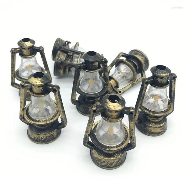 Estatuetas decorativas em miniatura lâmpada de lâmpada de lâmpada de bonecas de alimentos para paisagismo adereços de tiro de estilo retrô mini querosenene lanterna decoração caseira