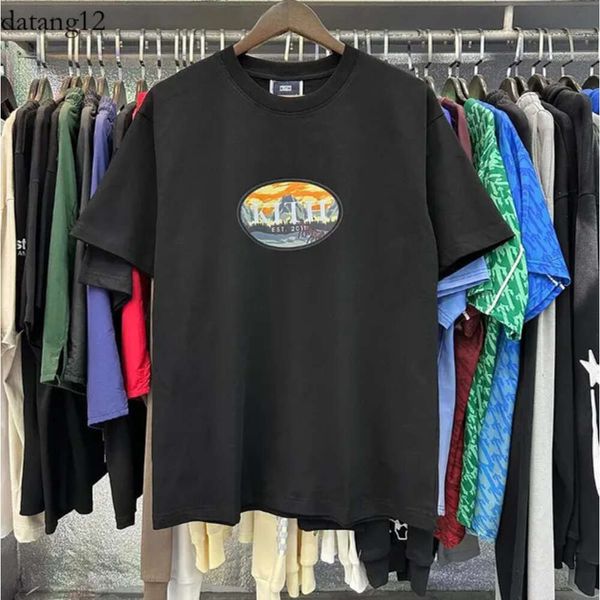 Tasarımcı T Shirt Mens Kith Tişörtlü Mektup Baskı Mavi Gökyüzü Bulutu Eğlence Orman Baskı Yüksek Kaliteli Pamuklu Harajuku Büyük Boy Kısa SL 4181