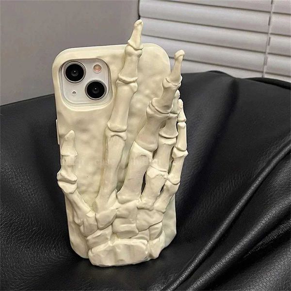 Mobiltelefonhüllen niedliche lustige 3D -Skelett -Fingerhalter Silikon Hülle für iPhone 15 14 13 12 Pro Max 11 kreative Halloween Shock Proof Cover Geschenk J240418