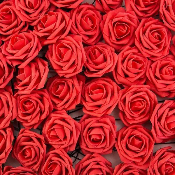 Fiori decorativi 50pcs 8cm in schiuma artificiale teste di rose decorazioni per feste di nozze bouquet finto bonifase fai da te