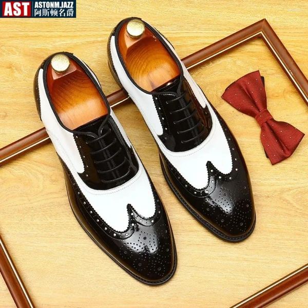 Vestido tênis estilo masculino designer de luxo em couro genuíno branco preto misto de moda de moda brogues para homens tamanho 46