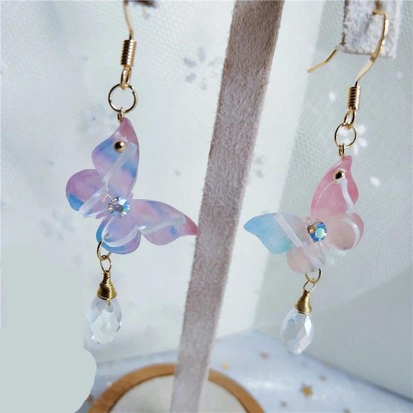 Orecchini a pennaglie 1pcs Creative Women's Earring Cute Butterfly Canderant Ganch Accessori per decorazioni quotidiani Gioielli da donna Giochi Regali di gioielli