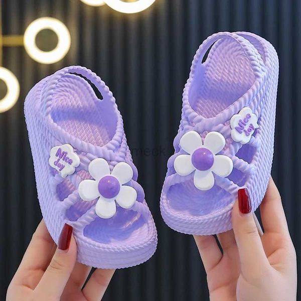 Ohnt Sandals New Summer Childres Slippers Padrão de Flor Sandália de conforto para 2-8 meninas de meninas não deslizamentos SeaBeach Flip Flops Home Kids Shoes 240419