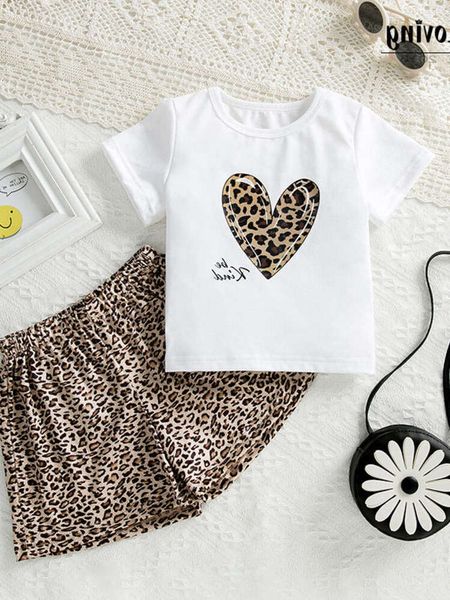 2024 Girls 'Summer Set Summer Cartunone Leopard Modello Love Shorts Shorts Set Bambina Casualmente Wear Set a 2 pezzi