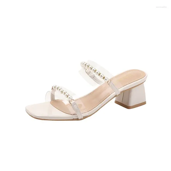 Pantofole 2024 Summer Women 5 cm Pompe con tacchi alti pezzi di punta quadrata perle perle eleganti matrimoni in abbigliamento per valentino gelatina