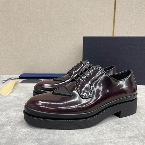 Design Männer Kuh Leder Schnüre-up Vintage Carving Barock Kleid Hochzeit Schuh Mode formelle Anzug Schuh Schuh Mokassins Sleafers Business Office Schuh Freizeitmänner Oxfords, 38-45