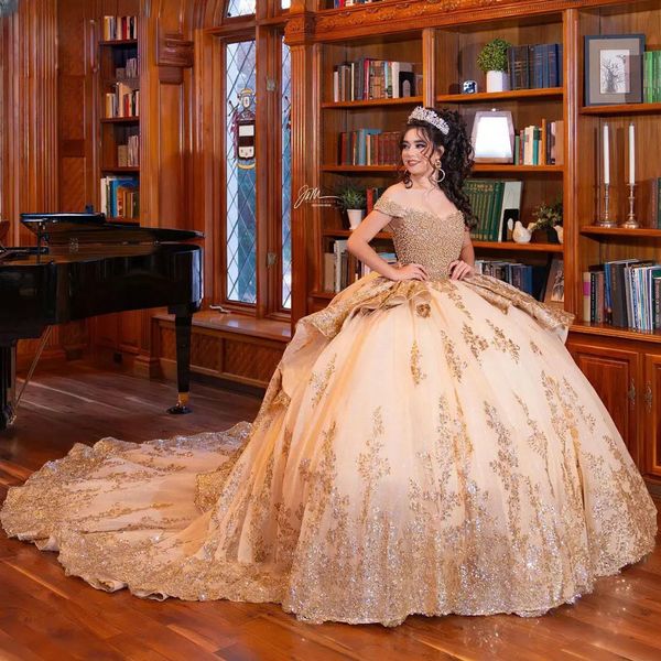 Perlen Perlen Quinceanera Kleider von den Schulterspitzen Applikationen süß 15 Prom Kleider Korsett Rückenschicht Prinzessin Vestidos de Quinceanera