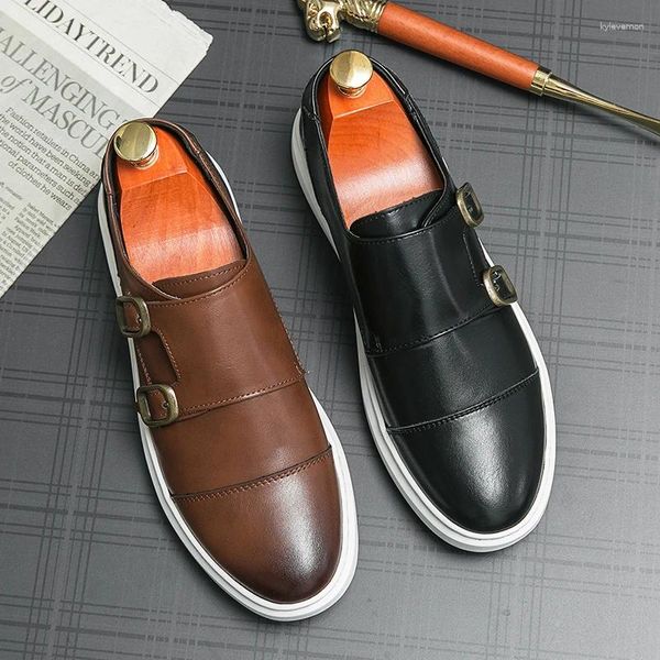 Sıradan Ayakkabı Loafers Erkekler İngiliz dokuma deri çift toka kahverengi spor ayakkabılar rahat ve el yapımı kayma sürüş