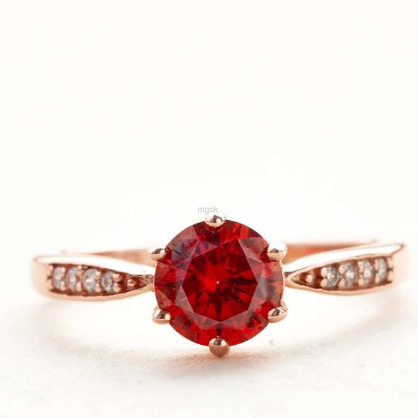 Anelli nuziali Nuovo anello di moissanite rosso Red Real 925 Silver Fine Jewelry 1ct Lab Diamond Shiny Moissanite Women Ring Regali all'ingrosso 240419 240419
