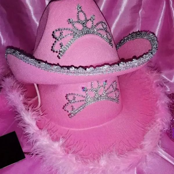 Western Cowboykappen Y2K Pink Cowgirl Hut für Frauen Mädchen Tiara Cowgirl Hüte Urlaub Kostüm Party Cap Feather Edge Fedora Cap 240419