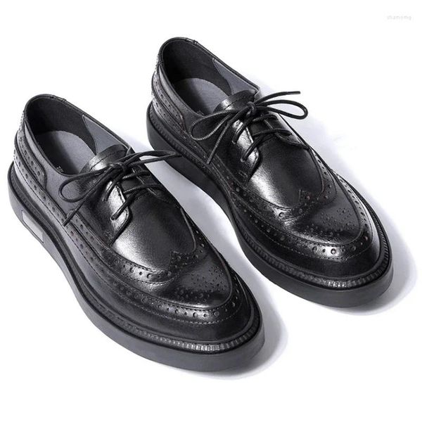 Sapatos casuais tendências britânicas mensagens de couro feitas à mão confortável da moda genuína brogues para masculino