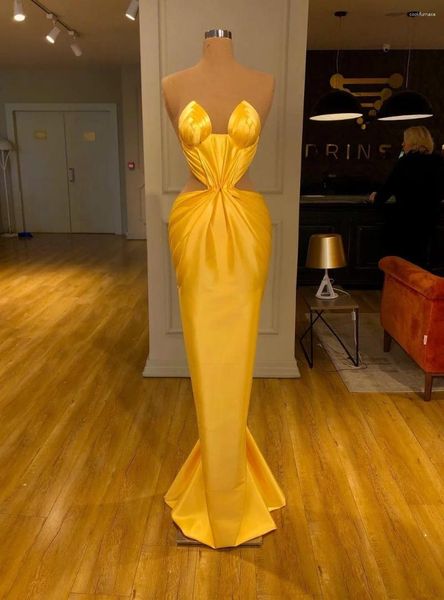 Partykleider Einfache gelbe Schatz ärmellose Abendkleid von Schulter gefaltet geschichtter Boden Länge Meerjungfrau Vestido de Gala