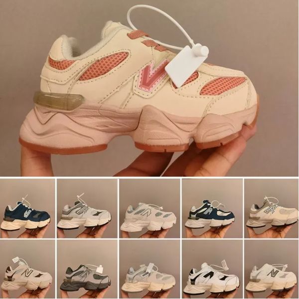 Kids 9060 Scarpe da corsa per bambini Allenatori Top Joe Infant Sneakers Designer in pelle scamosciata Penny Cookie Pink Baby Shower Blue Sea Sale Sports Outdoor Sports CSG2404199-15