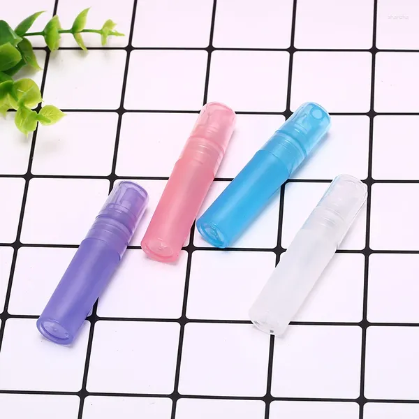 Speicherflaschen 1PC Sprühflasche Kunststoff transparent klein leer für Make -up und Hautpflege nachfüllbare Reiseanwendung