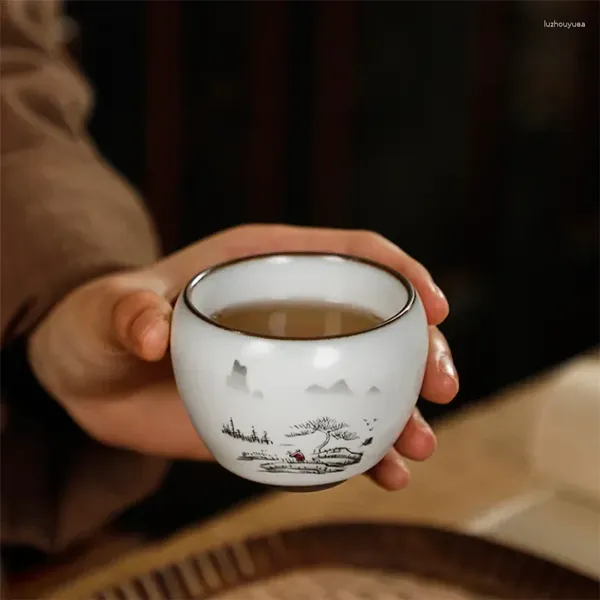 Xícaras de chá Cerâmica Ru Kiln Cup de porcelana pintada à mão TEACUP fosca chinesa mestre artesanal de escritório simples conjunto de escritório Drinkware