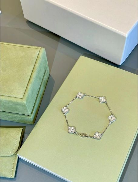 Luxury Classic Designer Bracelet Flele Clover Bracelet Chain 18K Gold Gold Shell para menina Jóias de moda do dia do casamento Mulheres Presente Seis Flores