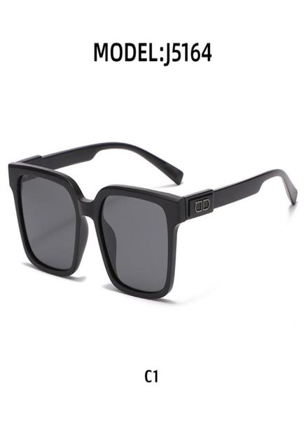 Retro polarisierte Sonnenbrille für Frauen Männer Square Brille durchscheinende Schwarze Trend Outdoor Brille Girl Simplicity Männliche High Quali9247118