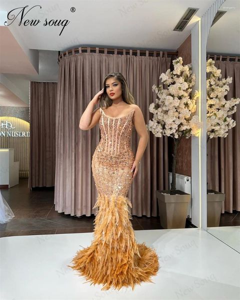 Vestidos de festa aso ebi penas de ouro celebridades lindas miçangas vestido de noiva dubai mantos de aniversário feminino