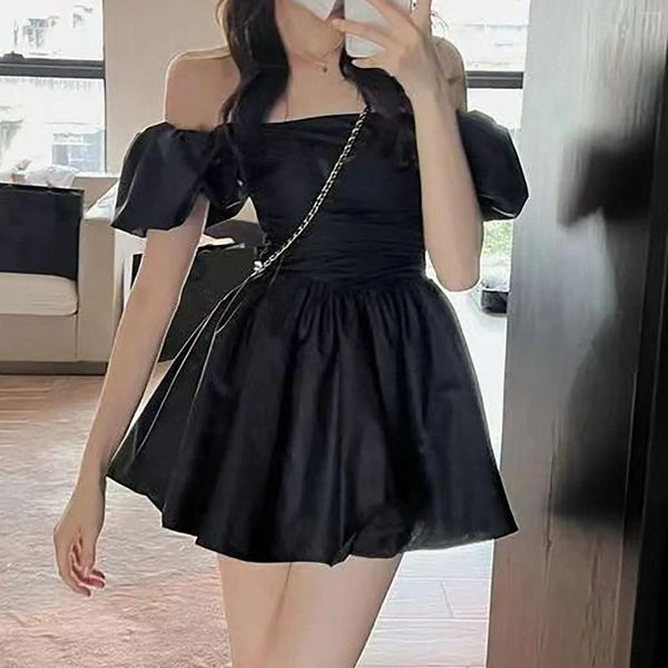 Lässige Kleider Sommer Frauen Slash Hals Party Kleid sexy Off Schulter trägerloser Mini Abend Süße Lolita Schwingen eine Linie Robe Femme