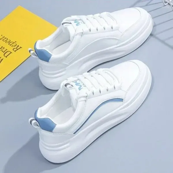 Lässige Schuhe kleine weiße weibliche Frühling 2024 Sprengpatchische Schüler Sport flach dicker alleinerer Erhöhung Board