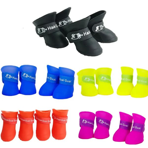 4pcs Antislip Regenschuhe Hunde Katze Gummi -Koffer -Katze Katzen Haustier Fußabdeckung Welpe wasserdichte Socken Klein Medium Schutz die Pfote 240411