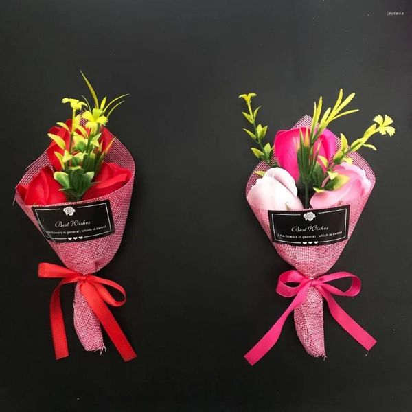 Fiori decorativi profumati sapone bouquet fiore 3 teste simulazione di San Valentino Mother Rose Wedding
