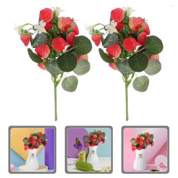 Partydekoration 2 PCs Simulation Erdbeerbouquet gefälschte Pflanzen Dekor Blumendekoration für Bündel