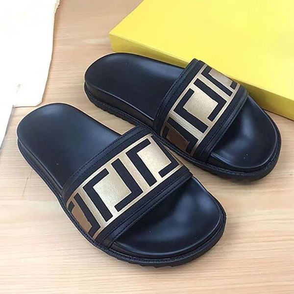 Designer Slides Slifor Sandalo Flip-Flops 2024 Hipster Relievo Stampa Slipisti piatti per donne Summers Summe Beach Shoes Big Taglia 35-46