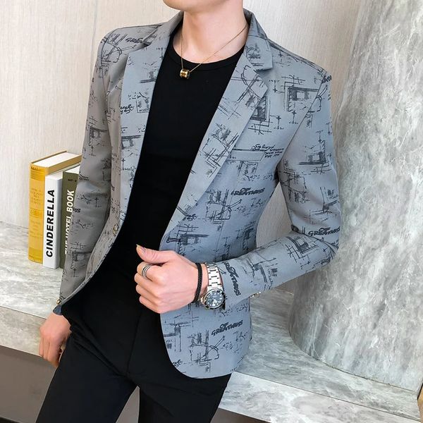 Spring and Autunno Business Fashion Handsome Trend Abito piccolo Versione coreana Slim-Fit Suit Giacca Polyester 240408