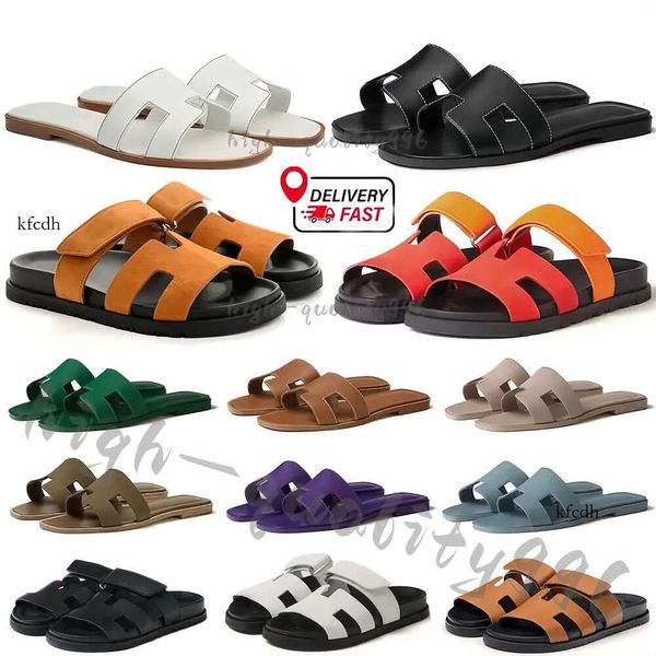 Sandálias de couro de grife sua praia de verão Pluxh chinels escorregadia preta branca laranja amarelo verde rosa marrom lã de lã Sandals Men and Women Casual