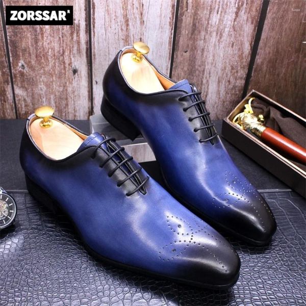 Kleiderschuhe klassische Männer aus schwarzem Leder für Plus Size Spoted Toe Business Casual Formal Hochzeit