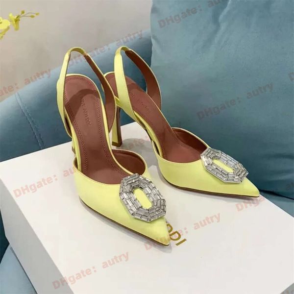 Amina Muaddi Sandalet En İyi Lüks Tasarımcı Elbise Ayakkabı Bowknot Kristal Elmas Dekorasyon Şeffaf PVC Şarap Kupası Topuklar Moda Kristal W 7508
