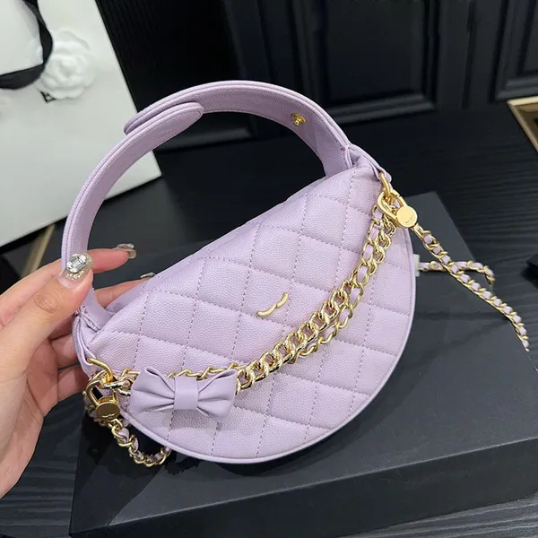 24s Designer Designer Portable Round Makeup Borsa Mini Bow Decoration Caviar Manico in pelle regolabile Hardware oro Hardware Rimovibile Spalla Croce Borsa 18x12cm