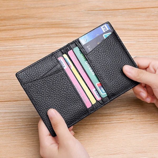Carteiras Super Slim Soft Men's Genuine Leather Cartão Slim Mini Pequeno Bifold Carteira Cartão de Crédito Titular Coin Bolsa Compact Money Bag