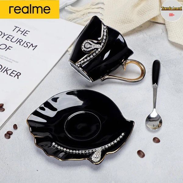 Massen Realme kreative einfache europäische im Diamantstil-verkrustete Keramik Kaffeetasse Set Luxus klassisches Paar Teetasse