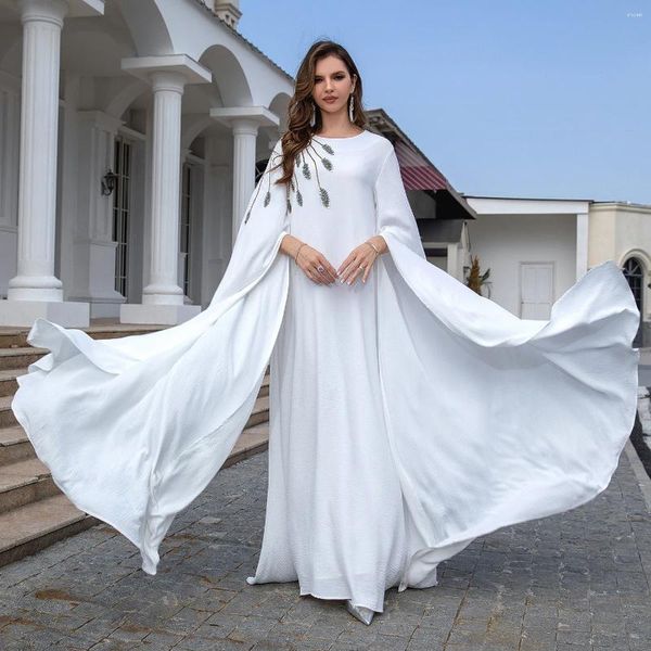 Этническая одежда Dubai White Kaftan Женщины -мусульманская масличная одежда абая