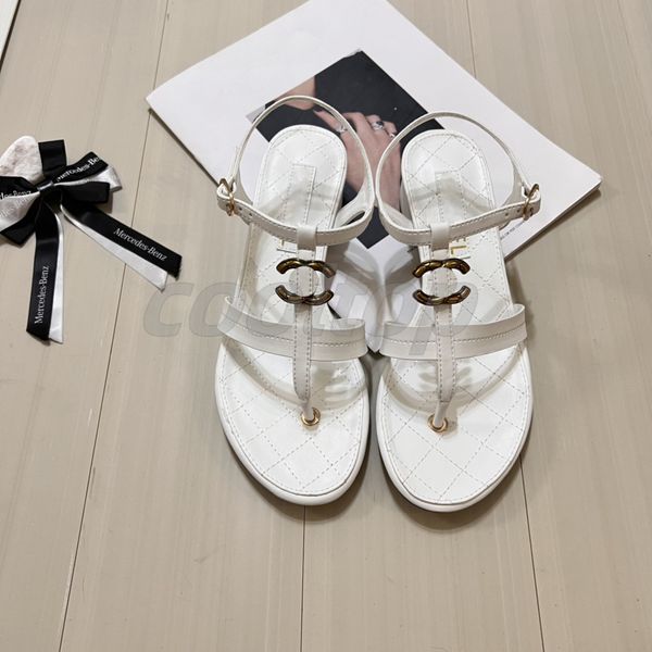 2024 Designer Vintage Fashion Beach Sandalen Luxus Pool Slipper Frauen Beige Sommer Beach Outdoor Cool Maultier Größe 35-41