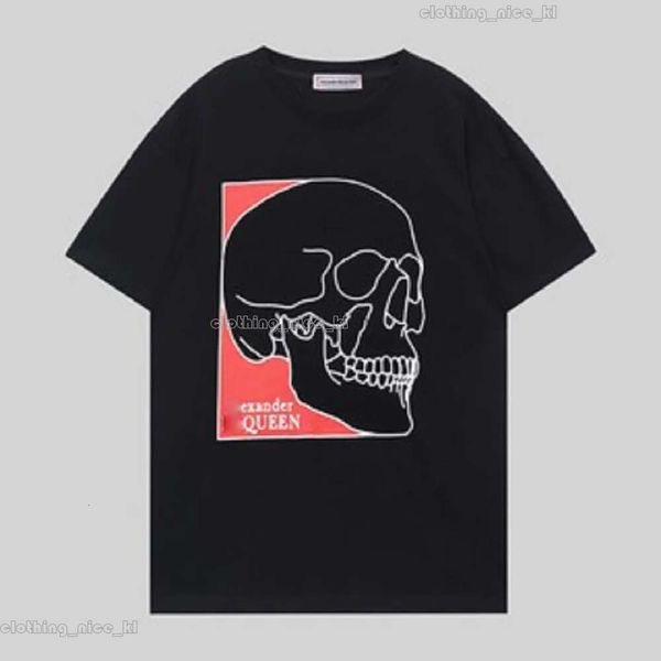 Alexandrr McQuens Designer Luxus 2024 Top European American Designer Drucken Top T-Shirt Cotton Freizeit Kurzschlärm Luxus Hip Hop Street Kleidung 102