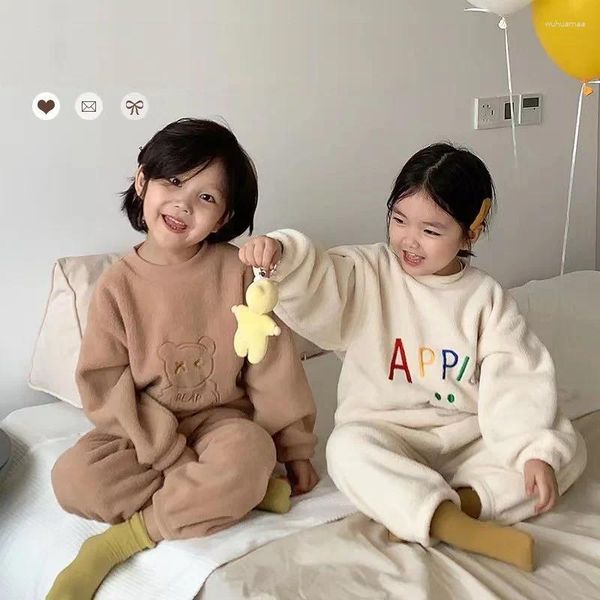 Set di abbigliamento inverno caldo per bambini caldi abiti da loungewear per bambini e ragazze adorabili ricami per pile full pile top set di pantaloni da bambino