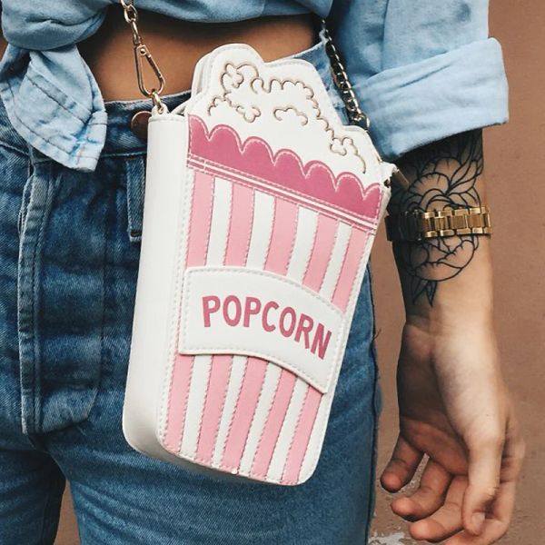 Taschen Hot Sale Persönlichkeit bestickte Buchstaben Mode Popcorn Formkettenumhängende Umhängetasche Messenger Tasche Damen Handtasche Kupplung Geldbeutel