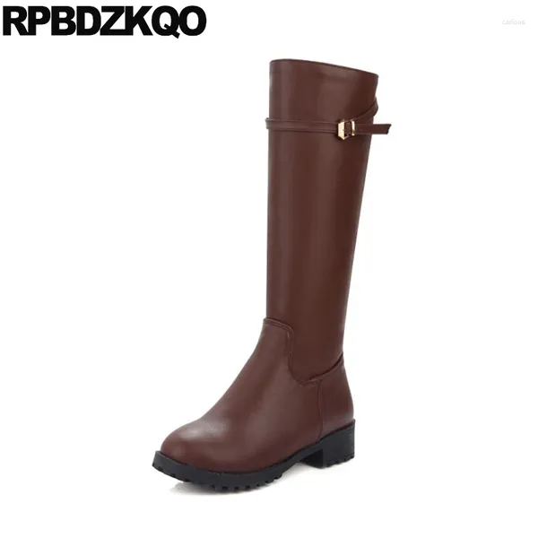 Botas montando inverno equestres planos altos laterais marrons zip plus size joelho de 10 sapatos redondos de dedão longa tendência de mulheres grandes pretas