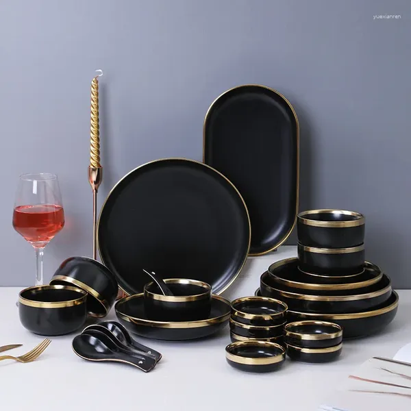 Piatti Piatti in porcellana nera Piatti da cucina per ceramica insalata di riso vassoio per posate per posate set di posate dorate