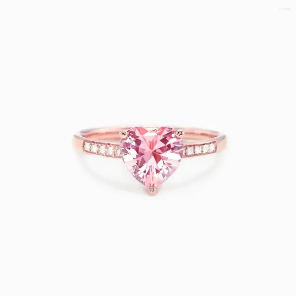 Rings Cluster Fashion 925 Silver Solitaire Women's Heart Alaming Engagement Ring Proposta di zirconia cubica rosa come regalo per la ragazza