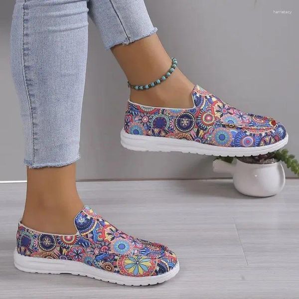 Sapatos casuais 2024 Summer Tamanho grande Mulheres solteiras Europa e a moda dos Estados Unidos vestem tela correspondente a cores