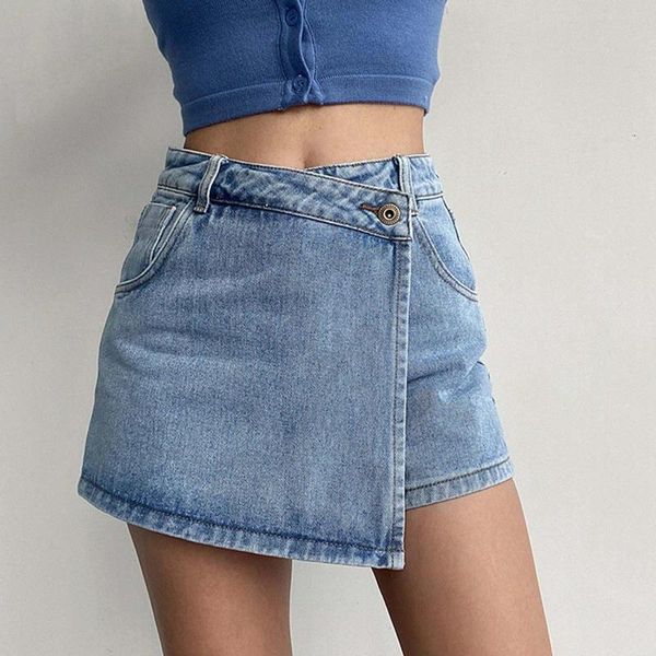 Shorts femininos de jeans casual cintura alta uma linha com lavagem leve de duas peças design chique em skort jeans apertado para mulheres verão