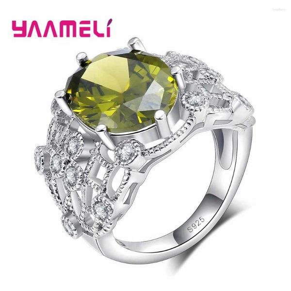 Clusterringe charmante Mode Frauen Schmuck glänzende grüne CZ Zirkon Stein Ring 925 Sterling Silber Stempel für Geschenke