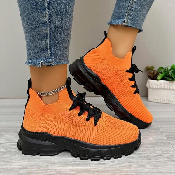 Sapatos casuais Sênis femininos Plataforma de tênis tênis feminino salto de salto alto tênis de malha de sola grossa Fabric Roses 2024 L