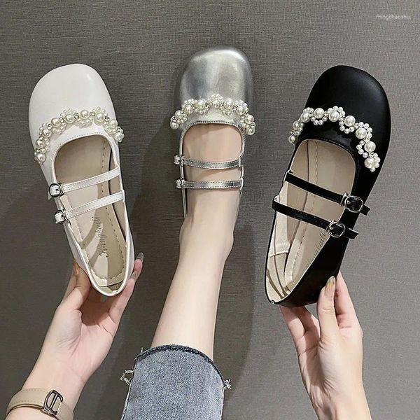 Lässige Schuhe Silber Mary Jane für Frauen 2024 Frühlings-/Sommer Flachboden Fairy Style Gentle French Pearl Matching Rock Single
