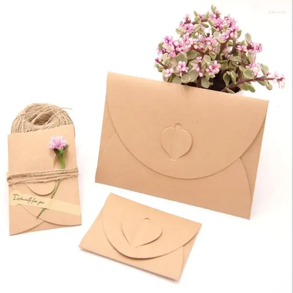 PRINCIPAL DE GREST 10PCS Kraft Paper Retro Love Fivelelend Card Blank Blank feito por Janela DIY Made 105 70mm/175 110mm